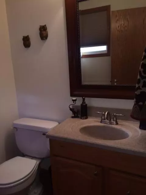 613 5th Ave W, Williston, ND 58801 photo 10