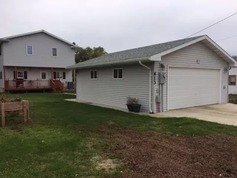 613 5th Ave W, Williston, ND 58801 photo 30
