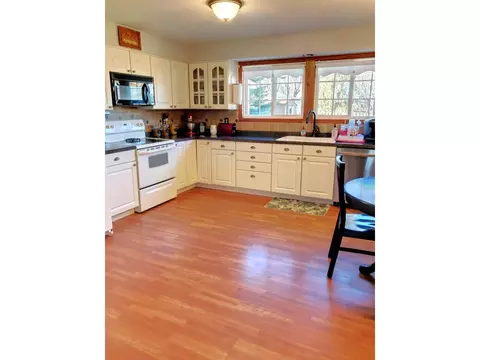 913 16th Ave W, Williston, ND 58801 photo 18