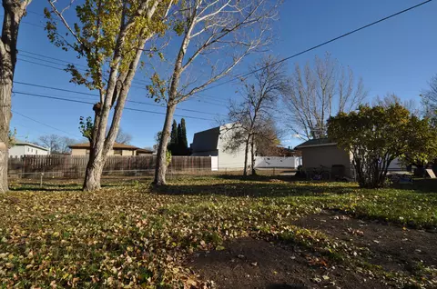 502 17th Ave W, Williston, ND 58801 photo 27