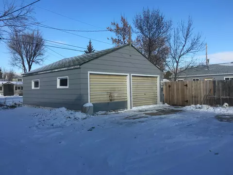 807 19th St W, Williston, ND 58801 photo 10