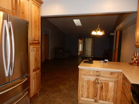 2113 12th Ave W, Williston, ND 58801 photo 8