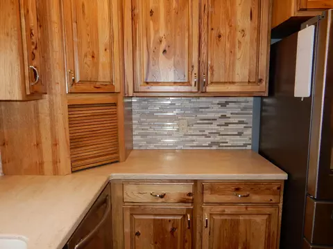 2113 12th Ave W, Williston, ND 58801 photo 9