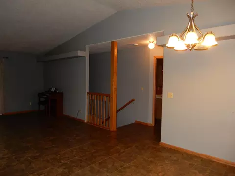 2113 12th Ave W, Williston, ND 58801 photo 4