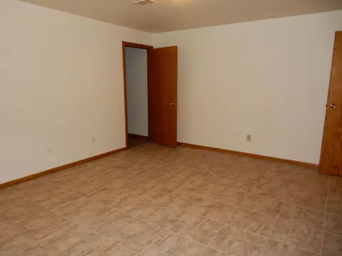 2113 12th Ave W, Williston, ND 58801 photo 33