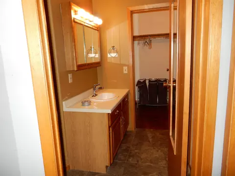 2113 12th Ave W, Williston, ND 58801 photo 14