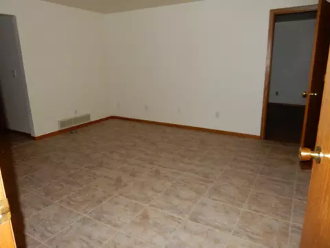 2113 12th Ave W, Williston, ND 58801 photo 21