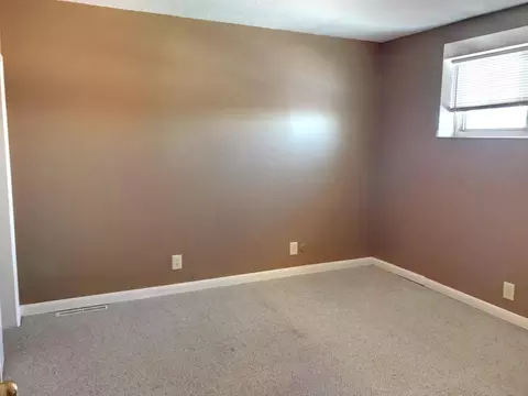 400 University Ave, Williston, ND 58801 photo 7
