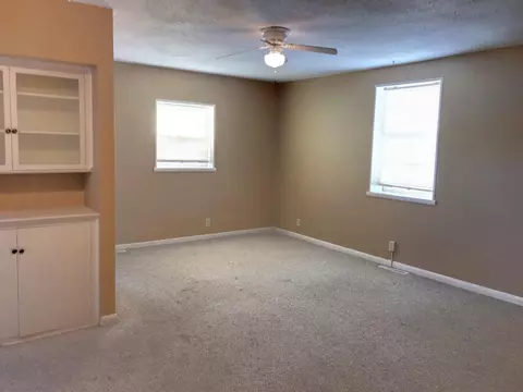 400 University Ave, Williston, ND 58801 photo 4