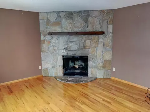 2114 8th Ave E, Williston, ND 58801 photo 8