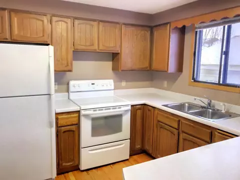 2114 8th Ave E, Williston, ND 58801 photo 5