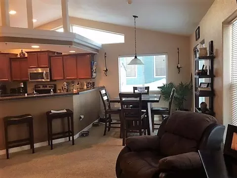 2722 Chokecherry St, Williston, ND 58801 photo 4