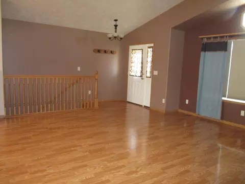 1105 Knoll St, Williston, ND 58801 photo 7