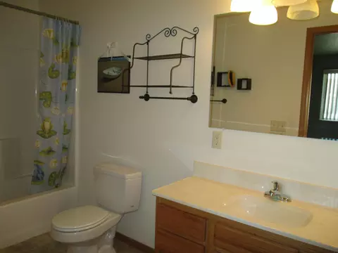 1105 Knoll St, Williston, ND 58801 photo 12