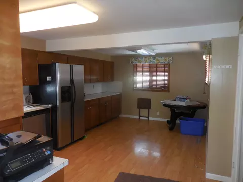 1110 5th Ave W, Williston, ND 58801 photo 3