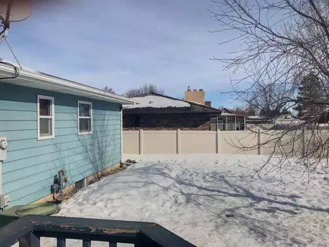 1818 Crest St, Williston, ND 58801 photo 37