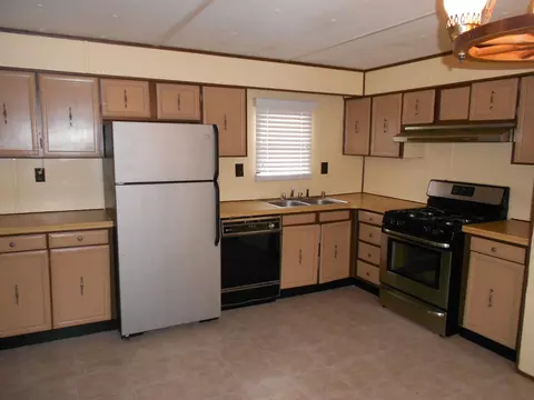 3506 21st Ave W, Williston, ND 58801 photo 3