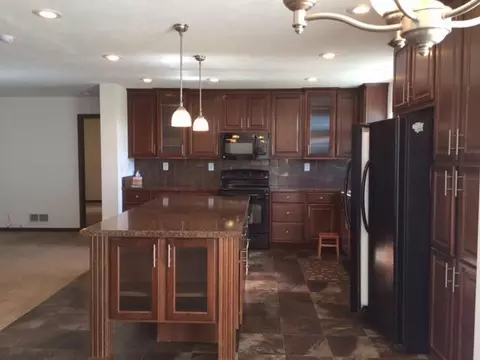 5473 Matthew St, Williston, ND 58801 photo 3