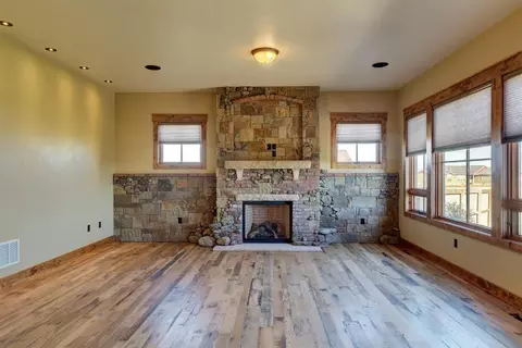13930 Western Way, Williston, ND 58801 photo 5