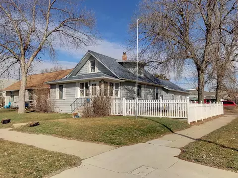 502 Broadway Ave W, Williston, ND 58801 photo 35