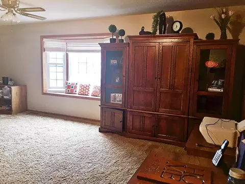 2414 13th Ave W, Williston, ND 58801 photo 28