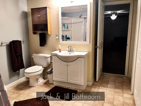1109 University Ave, Williston, ND 58801 photo 18