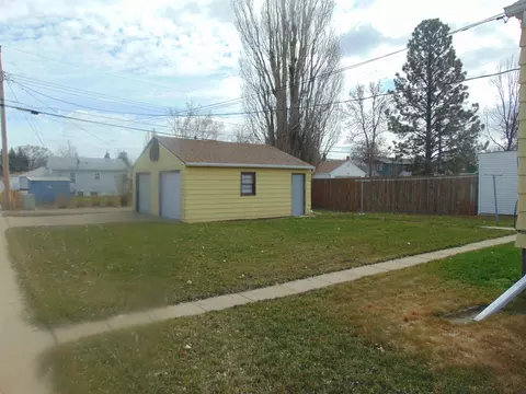 1130 Main St, Williston, ND 58801 photo 2