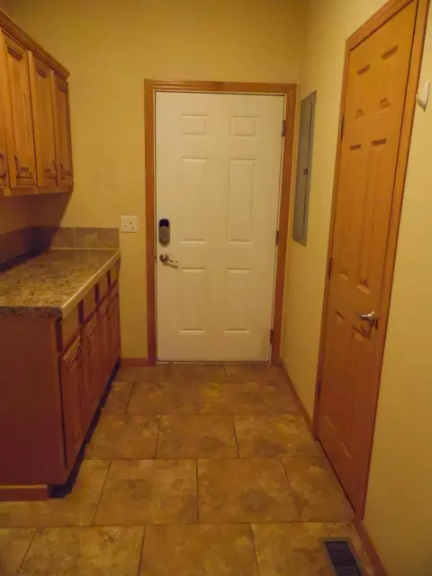 3727 Orange Willow St, Williston, ND 58801 photo 9