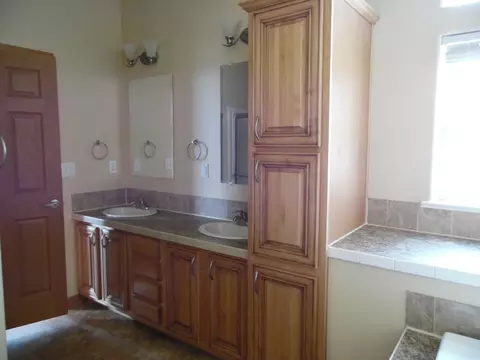 3727 Orange Willow St, Williston, ND 58801 photo 18