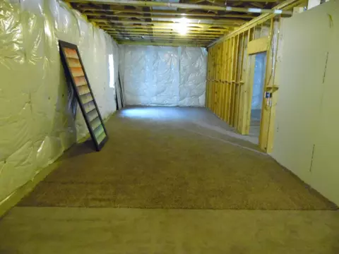 3727 Orange Willow St, Williston, ND 58801 photo 39