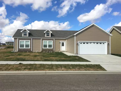 3320 Wheat Ridge St, Williston, ND 58801 photo 1
