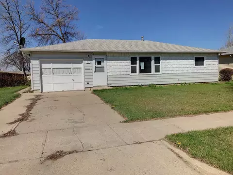 917 16th Ave W, Williston, ND 58801 photo 27