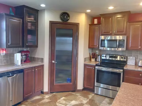 13382 Martinez Loop, Williston, ND 58801 photo 7