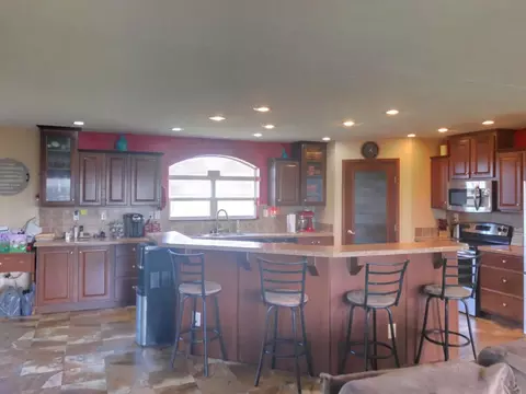 13382 Martinez Loop, Williston, ND 58801 photo 6