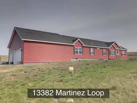 13382 Martinez Loop, Williston, ND 58801 photo 1