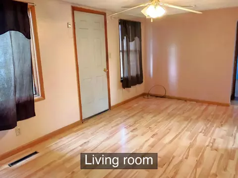 615 University, Williston, ND 58801 photo 4