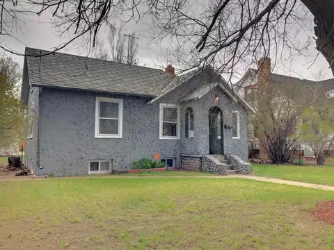 615 University, Williston, ND 58801 photo 3