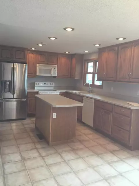 2022 1st Ave E, Williston, ND 58801 photo 6