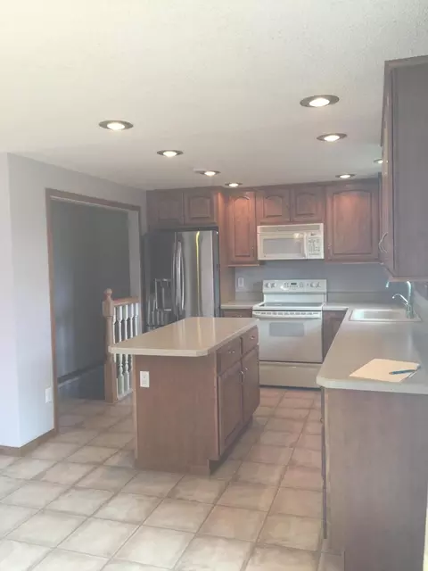 2022 1st Ave E, Williston, ND 58801 photo 7