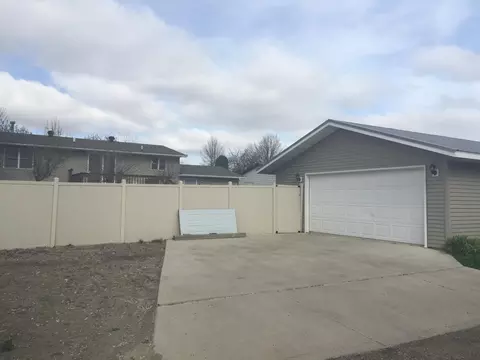 2022 1st Ave E, Williston, ND 58801 photo 22