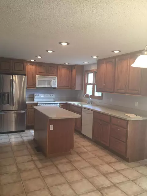 2022 1st Ave E, Williston, ND 58801 photo 8