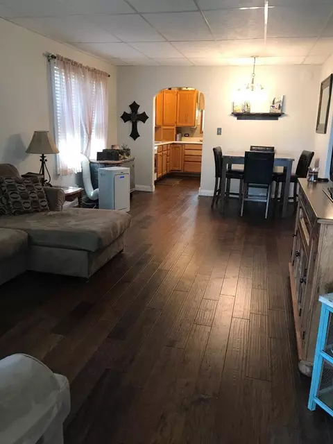 615 4th Ave W, Williston, ND 58801 photo 2