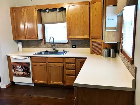 615 4th Ave W, Williston, ND 58801 photo 7