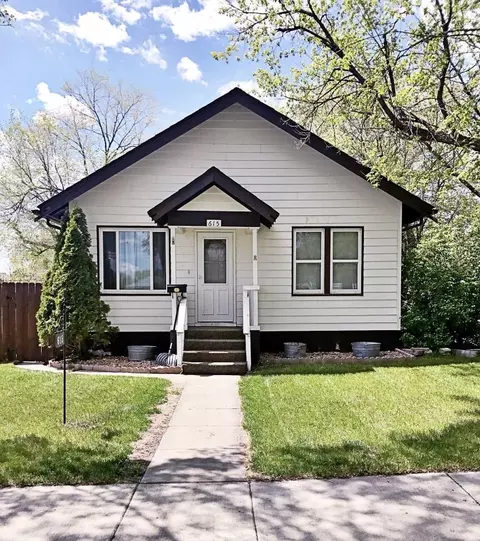 615 4th Ave W, Williston, ND 58801 photo 22