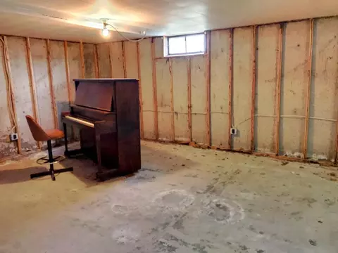 1406 13th Ave W, Williston, ND 58801 photo 10