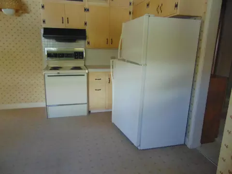 910 1st Ave E, Williston, ND 58801 photo 8
