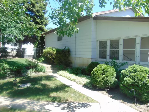 910 1st Ave E, Williston, ND 58801 photo 17
