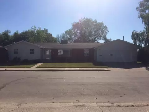 1228 Park Pl, Williston, ND 58801 photo 1