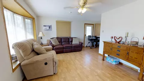 1707 1st Ave W, Williston, ND 58801 photo 4