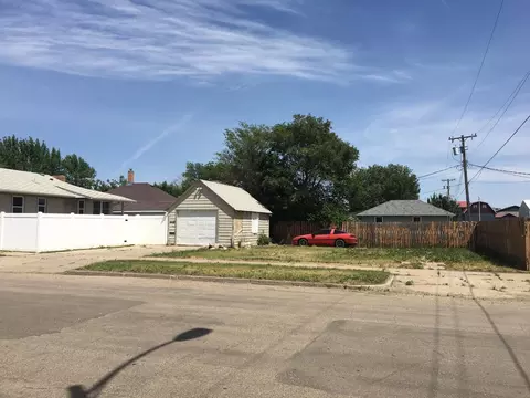 321 Broadway, Williston, ND 58801 photo 4